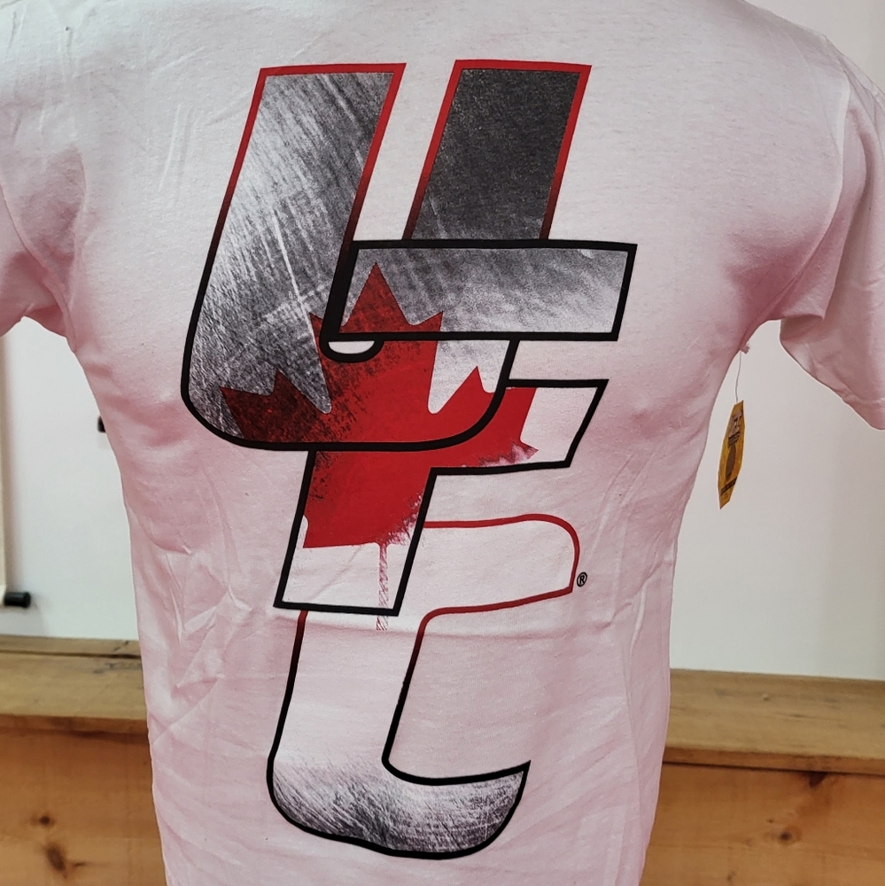 NWT UFC Canada Tee Size Medium